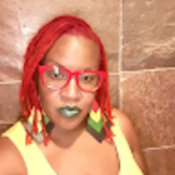 Meet your Posher, Rina - Picture 1 of 1